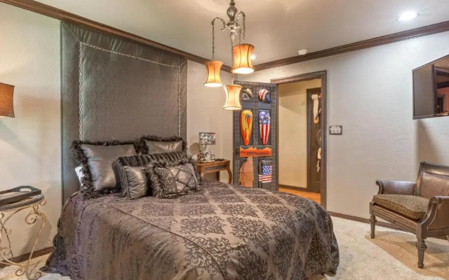 The Funky Monkey Inn