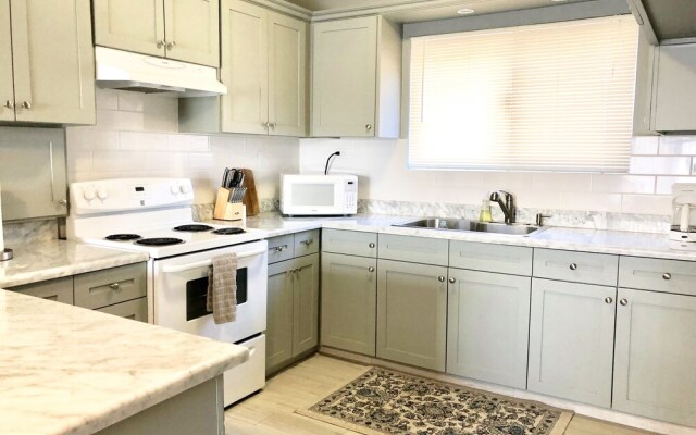 Perez Ipao Apts