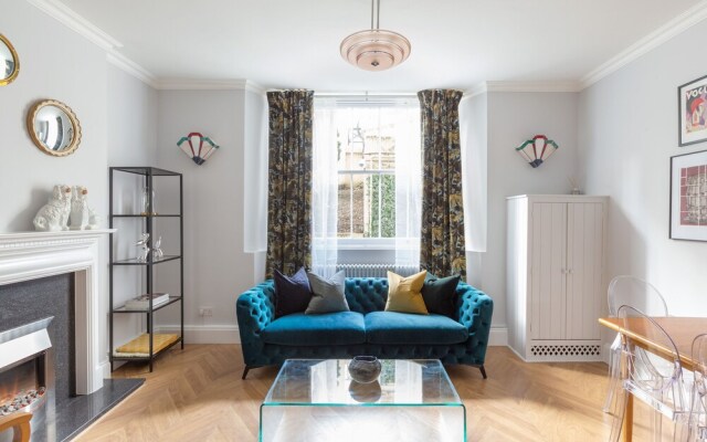 Beautiful 2 Bedroom Garden flat