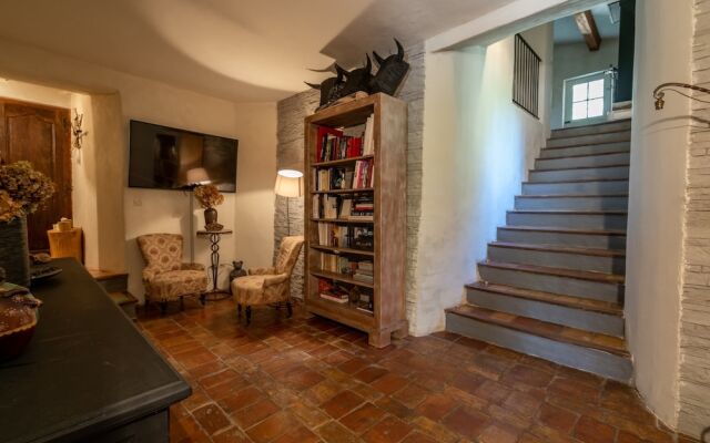 Homelly Propriété avec piscine