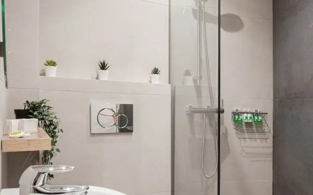 Acropolis Prestige Residence