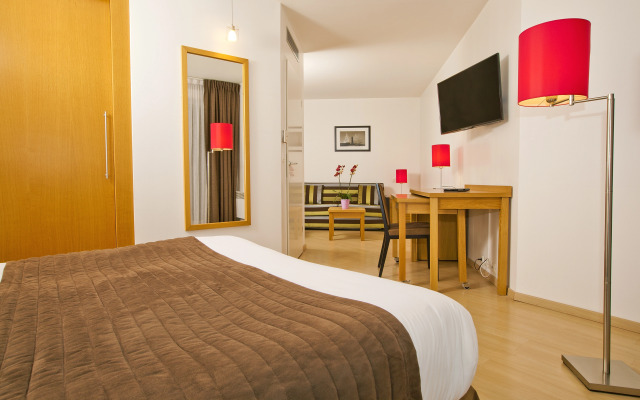 Residhome Apparthotel Paris Massy