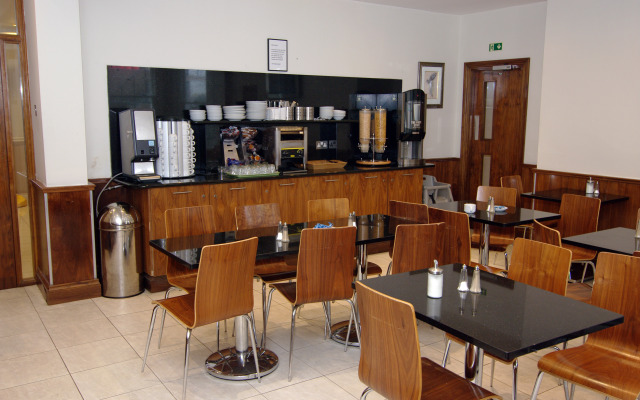 Westbury Hotel