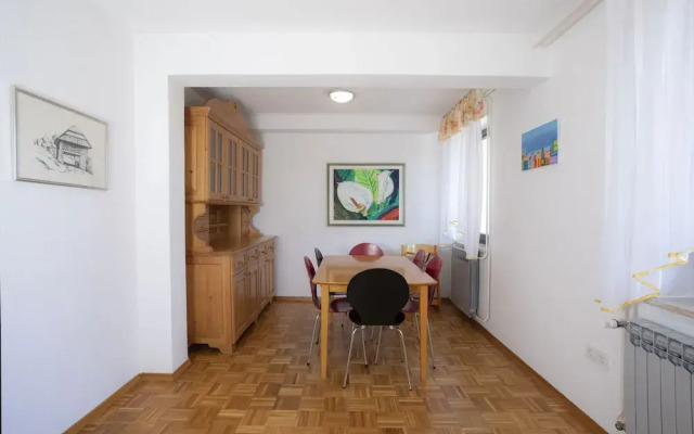 Apartment Melody