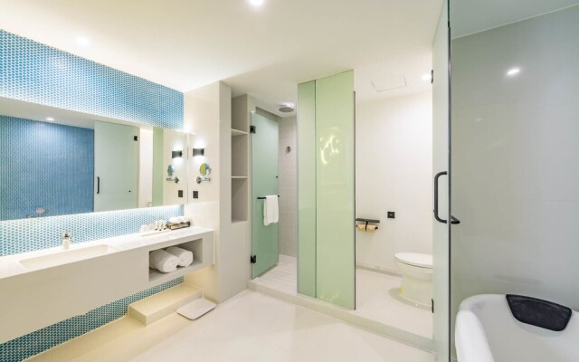 Rezen Sunbow Hotel
