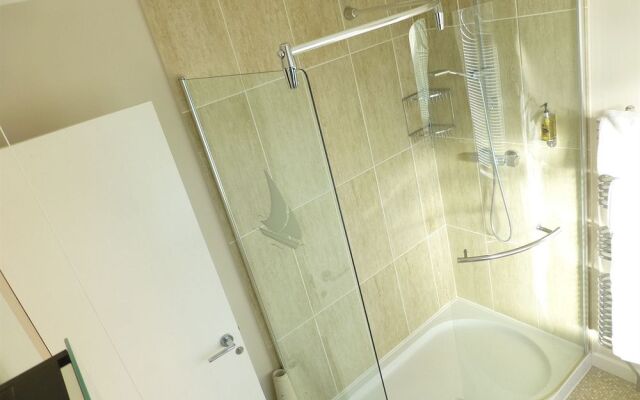 Waters Reach Guest House