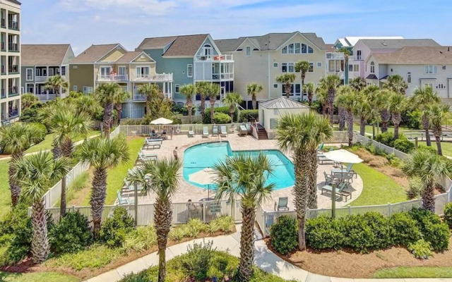 Summerhouse 305 by Wild Dunes, Oceanfront