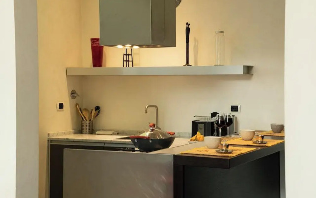 Indipendenza Apartment by Mamo Florence