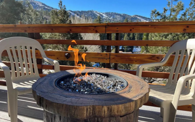Yosemite Pines Cabin - Sleeps 8