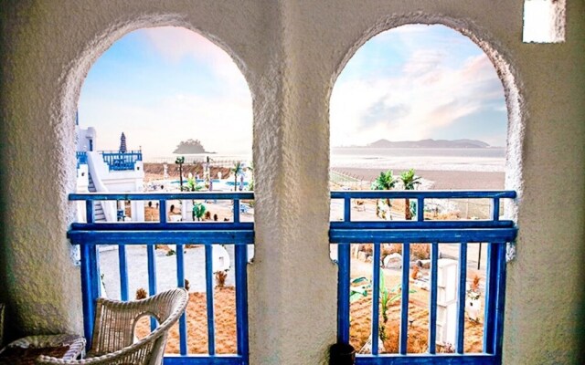 Hwaseong Santorini Pension 8