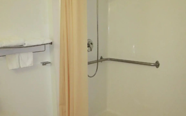 Americas Best Value Inn & Suites Spring Valley