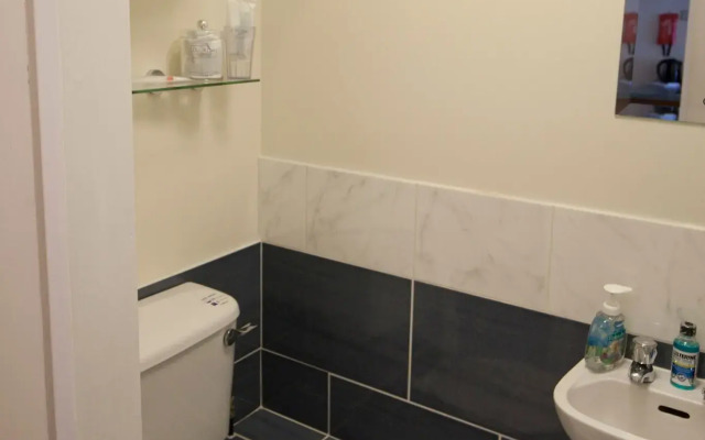 Toothbrush Apartments - Central Ipswich
