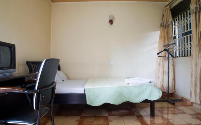 Rays Hotel
