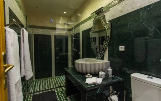 Riad Amor