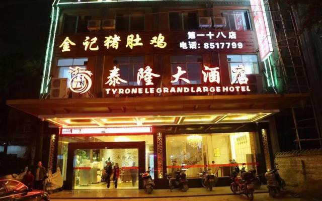 Tyrone Le Grand Large Hotel