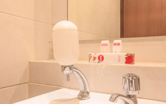 OYO Flagship 755 Appartel Grand Dhika City