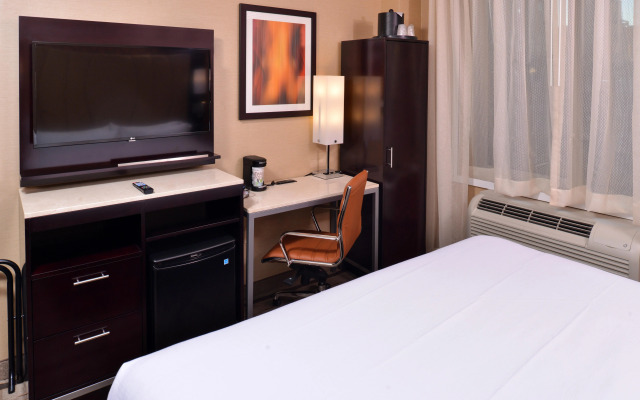 Holiday Inn New York City - Times Square by IHG
