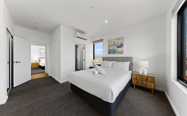 Newly Built Apartment Near Shops and Parks