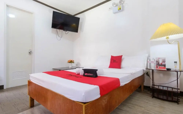 Cebuano Lodge by RedDoorz