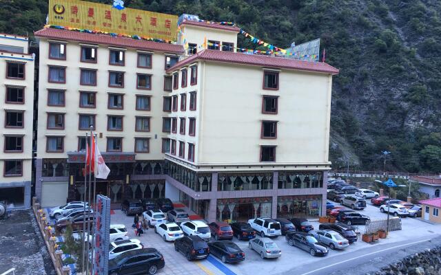 Shiman Hot Spring Hotel