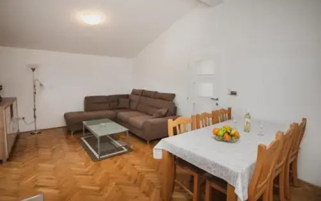 Apartments Jurišić