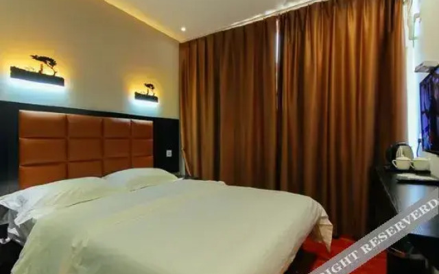 Xunjia Fashion Hotel (Zhengzhou Liulin Subway Station Branch)