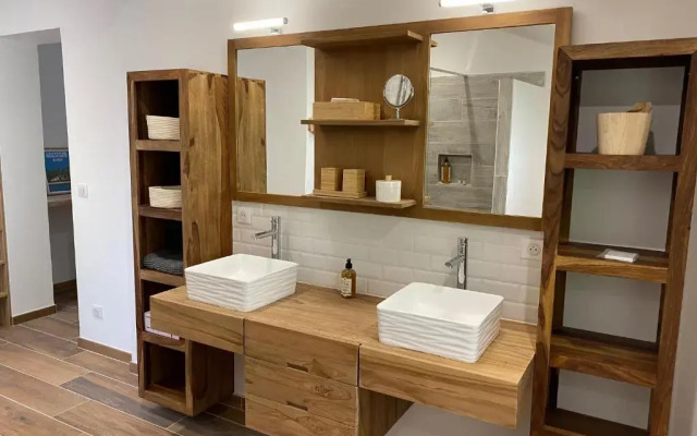 Villa de charme avec piscine à 500m des plages