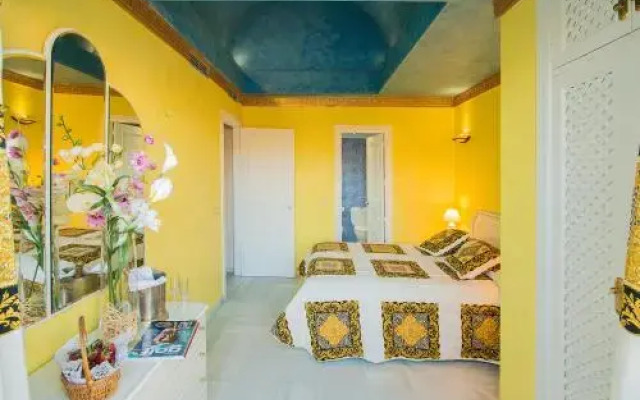 Apartamentos Puerto Marina Beach