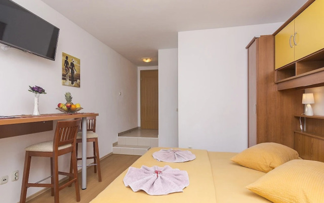 Sonja - 100 m From sea - SA3