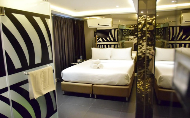 Double Five - Hostel