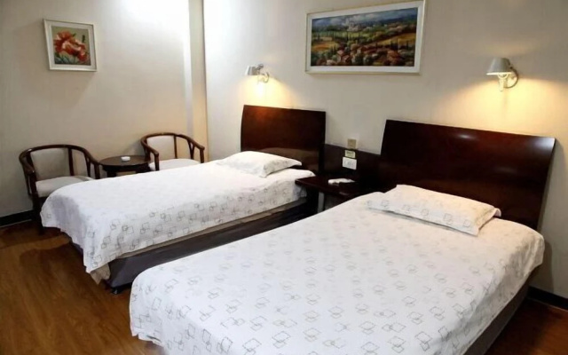 QMAX Peninsula Hotel (Huainan Top 100 Business and Trade) – Guest Rooms – Huainan