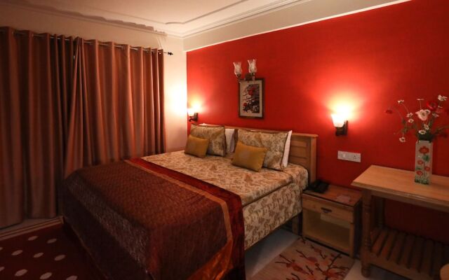 Groom Bridge Gold Stone Exotic Shimla