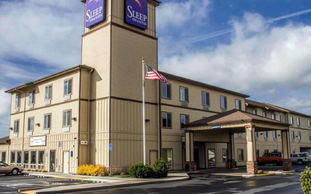 Sleep Inn & Suites