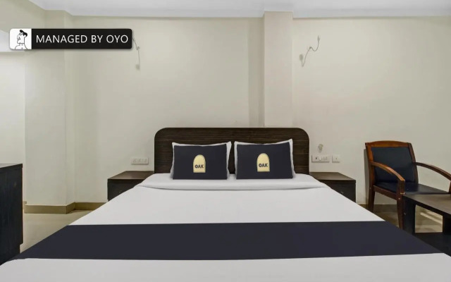 Super Oyo Townhouse Oak Hotel N7 Elite