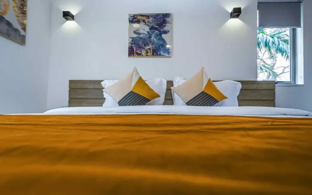 Crest Apartments & Suites