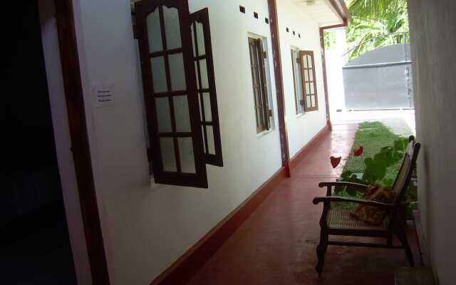 Bandhusena House and Apartments