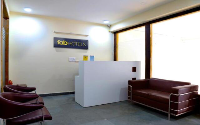 FabHotel Daffodils Sohna Road