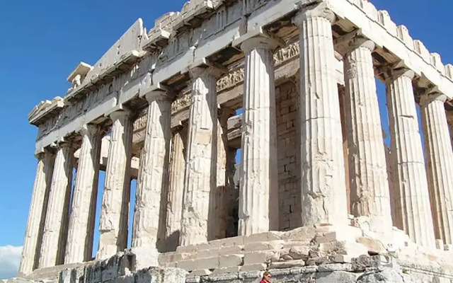 Plaka Hidden Jewel - Acropolis