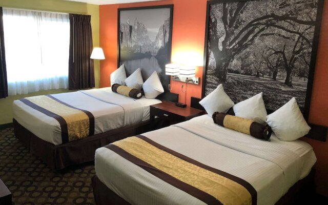 Super 8 by Wyndham Ontario