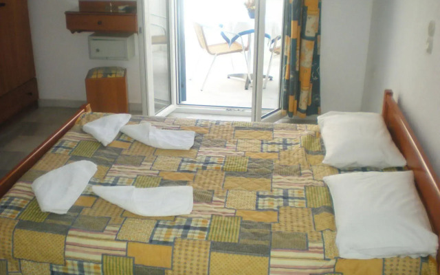 Rea Sun Hotel Studios Apartments
