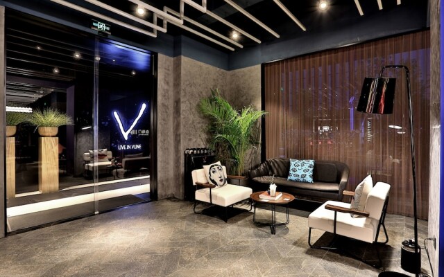Hangzhou Vline Hotel