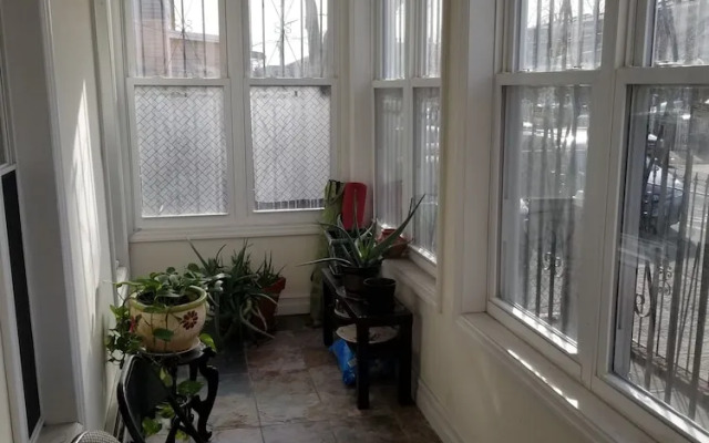 2 Bed Rooms Shared Brooklyn Apartment