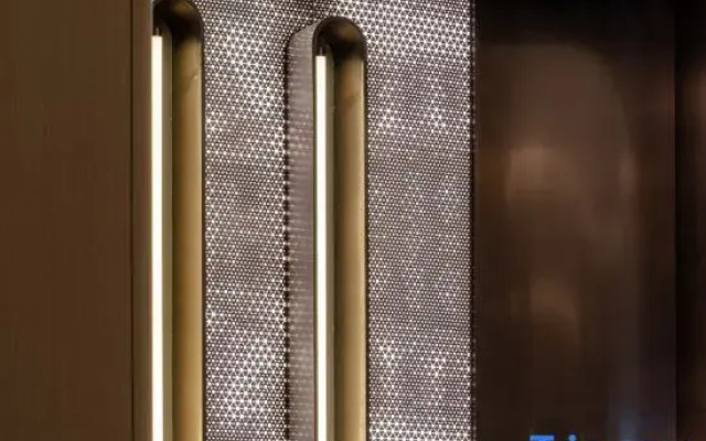 Yi HOTEL