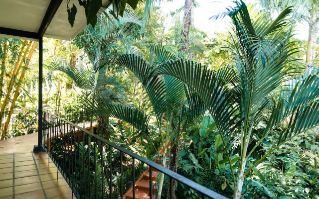 La Mariposa Hotel