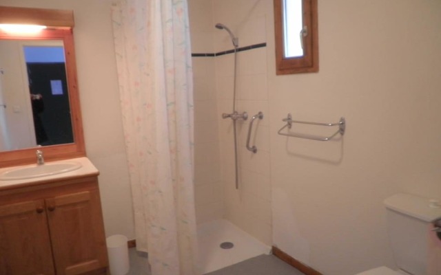 Lou Services Apartment G02 LSI 001