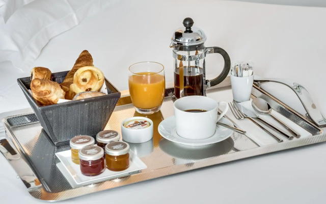 Hotel Le A
