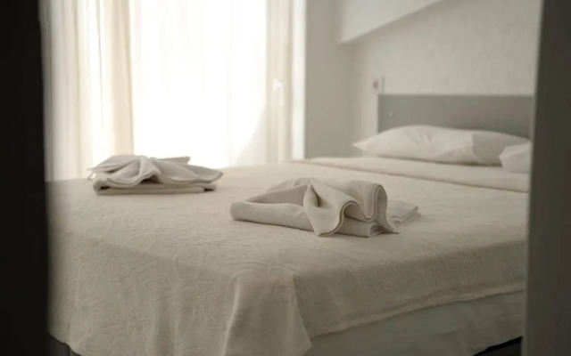 Ulas Apart Otel
