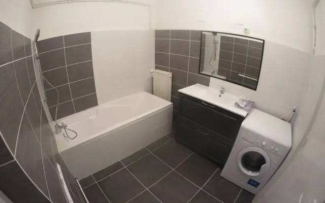 Appartement Rue Beaubrun City Room