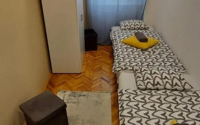 K21 party apartment hotel with inhouse ruin pub