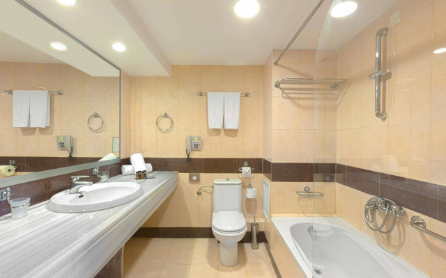 Kipriotis Panorama Hotel & Suites